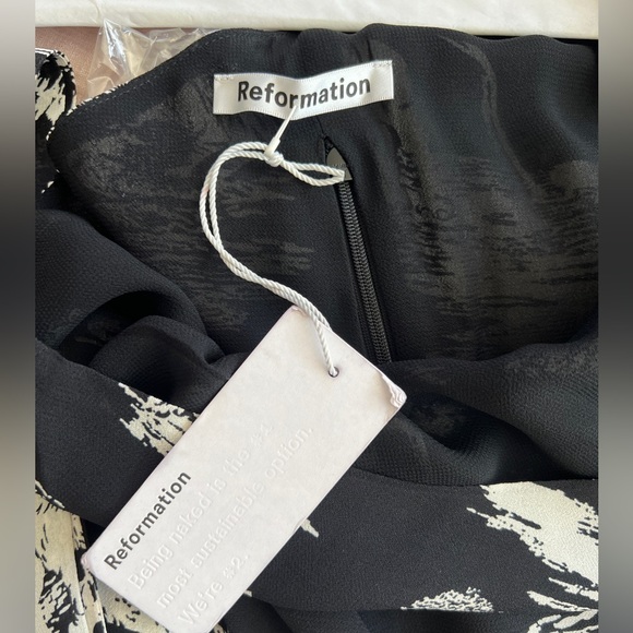 Reformation Freeport one shoulder dress in Safari print - Picture 2 of 10